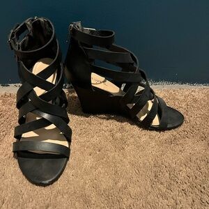 Black wedge heels